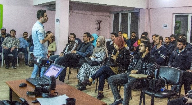 Batman Gençlik Ve Kültür Evi Fotoğraf Kursu Büyük İlgi Görüyor