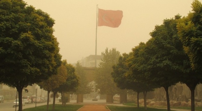 Gaziantep'te Yoğun Toz Bulutu Hayatı Olumsuz Etkiledi