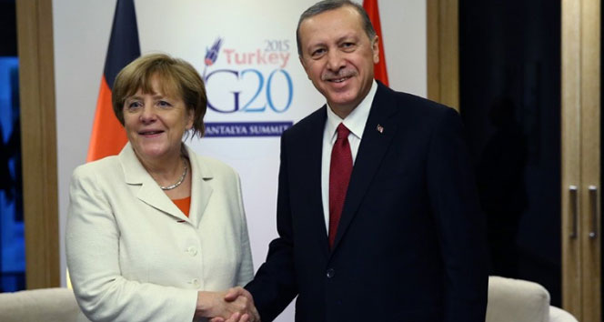 Son dakika haberleri! Cumhurbaşkanı Erdoğan Almanya Başbakanı Merkel ile görüştü