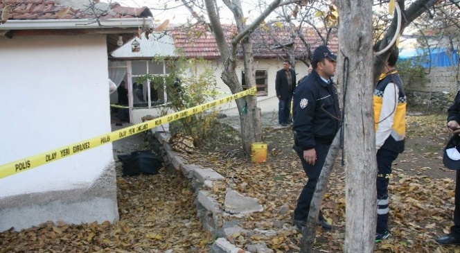 Yozgat&#039;ta Çatıdan DÜşen Yaşlı Kadın Hayatını Kaybetti