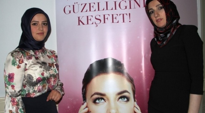 Avon Satış Temsilcileri Van'da Bir Araya Geldi