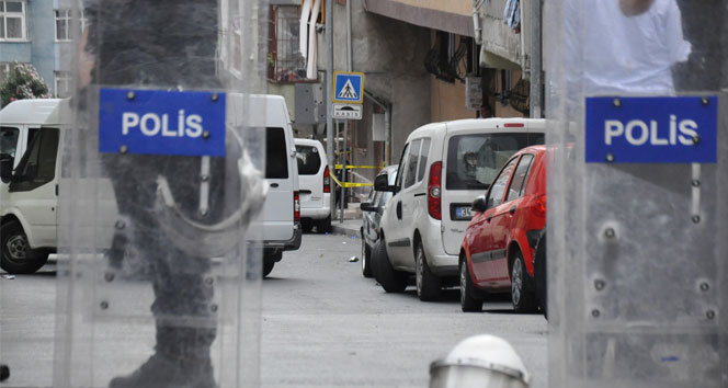 Diyarbakır’da polise silahlı saldırı: 2 yaralı