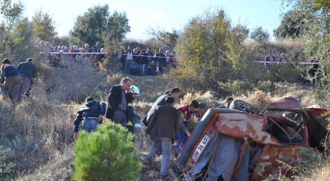 Pazara Giden Köylüleri Taşıyan Araç Uçuruma Yuvarlandı: 7 Ölü