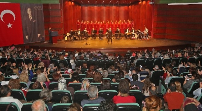 Kadınlar Korosu&#039;ndan “Öğretmenlerimize Ezgiler” Konseri