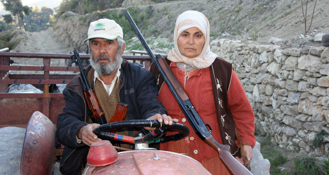 Bayırbucak&#039;ta Türkmen kadınları da silahlandı