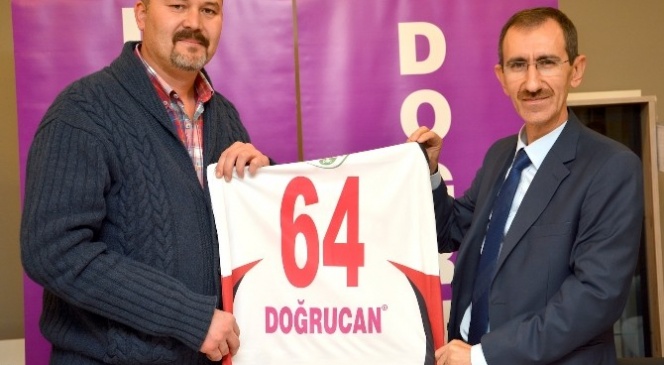 Doğrucan Mobilya&#039;dan Muratbey Uşak Sportif&#039;e Sponsorluk Desteği