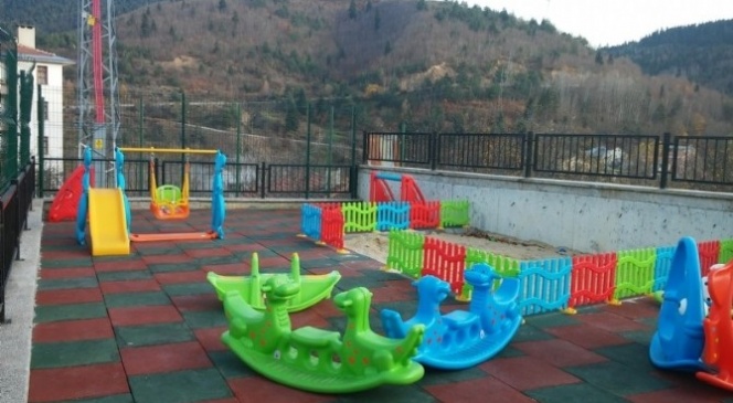 Anaokulu Oyun Parkı Ve Bahçesi Açılışı Yapıldı
