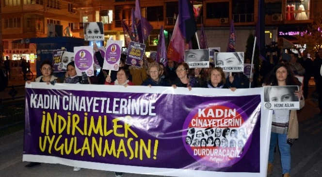 Eskişehir&#039;de Kadına Karşı Şiddet Ve Mücadele Yürüyüşü