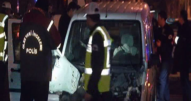 Kayseri&#039;de trafik kazası: 3 polis yaralı