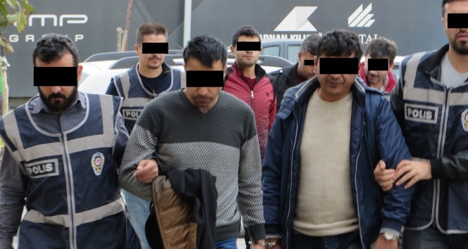 Hırsızlık için İzmir&#039;e gelen 6 kişi yakalandı
