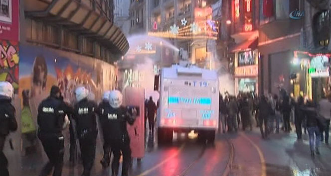 Beyoğlu&#039;nda eyleme polis müdahalesi