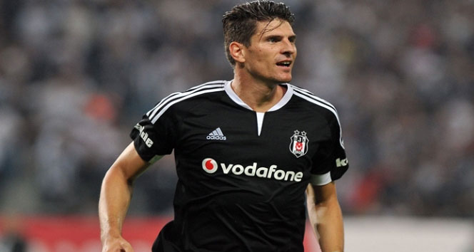 Mario Gomez Beşiktaş'tan ayrıldı