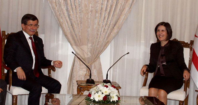 Davutoğlu, KKTC Meclis Başkanı Siber’le görüştü