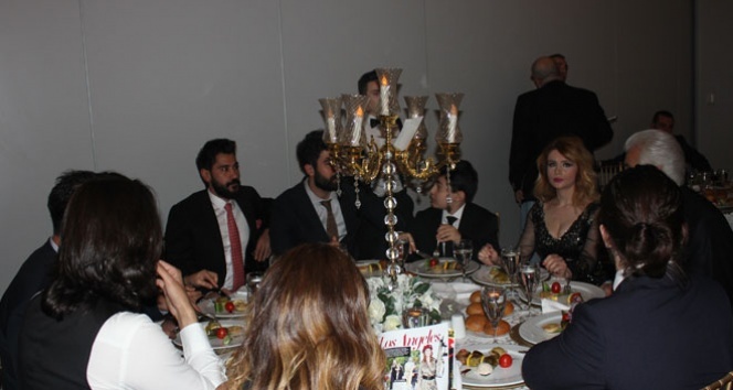 Diriliş Ertuğrul oyuncularına iki ödül birden