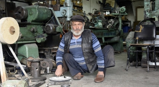 Doğuştan Engelli Ama Hayat Mücadelesinden Kopmuyor