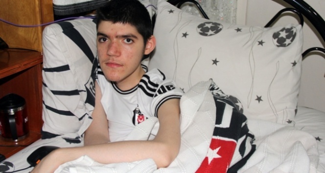 En büyük hayali Beşiktaşlı futbolcularla tanışmak