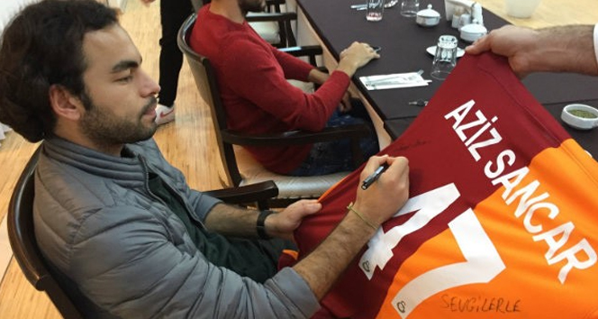 Nobel ödüllü Aziz Sancar Galatasaray'a resmen üye