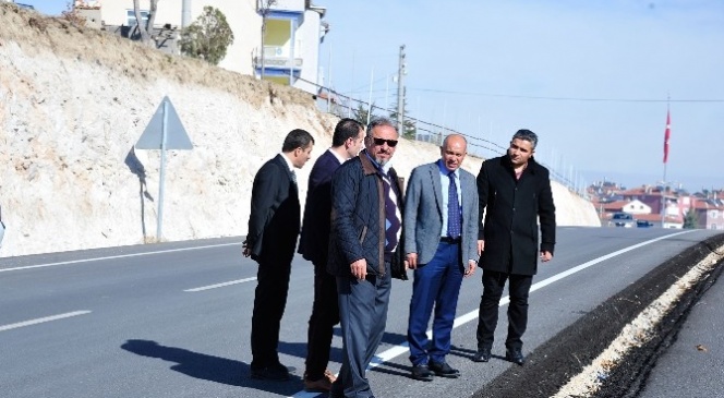 Karaman'da İki Mahalleyi Birbirine Üst Geçit Bağlayacak