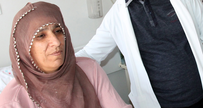 Karın ağrısıyla gitti, futbol topu büyüklüğünde ur çıktı