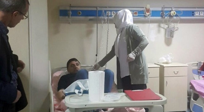 Gümüşhane'de Bir Lokantada Tandır Kebabı Yiyen 11 Kişi Hastanelere Müracaat Etti