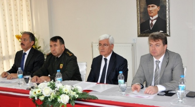 Karaman'da Madde Bağımlığı Ve Uyuşturucu İle Mücadele Toplantısı