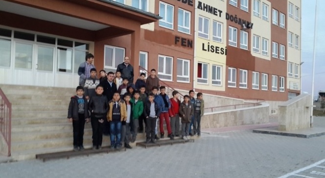 Sorgun Çağlayan Gençlik Merkezi Öğrencileri Fen Lisesini Ziyaret Etti