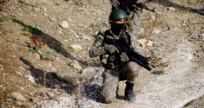 PKK’nın üst düzey yöneticilerine hava destekli operasyon
