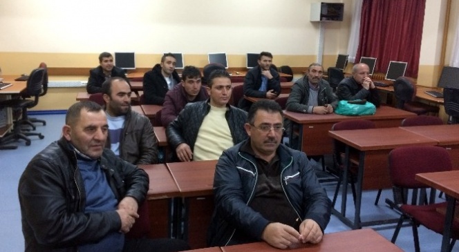 Kelkit'te Fırıncılara Hijyen Eğitimi Veriliyor