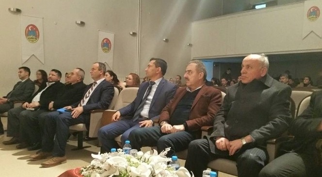 Çankırı'da Geleceğin Çocukları Nasıl Yetiştirilmeli Konulu Konferansı