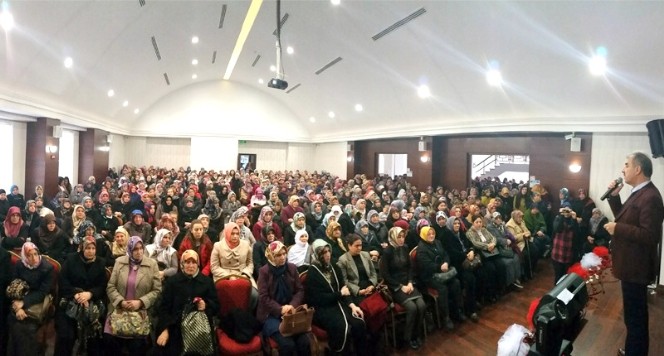 Çankırı'da 700 Kadın Mevlit Kandili İçin Bir Araya Geldi