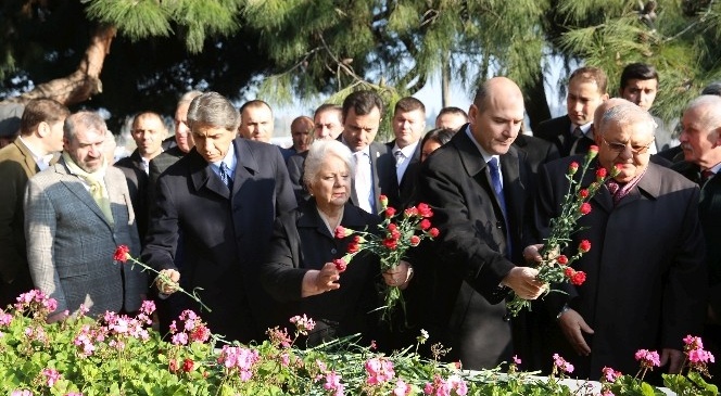 Aydın Menderes Kabri Başında Anıldı