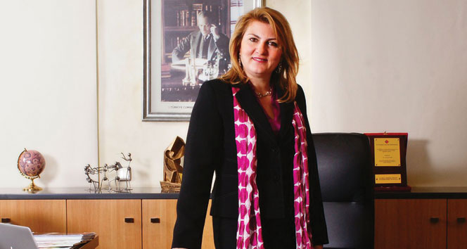 Eğitime kadın eli değerse…