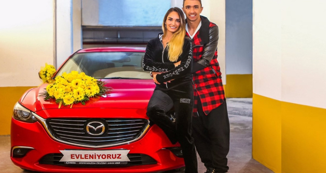 Muslera’ya Türk işi gelin arabası