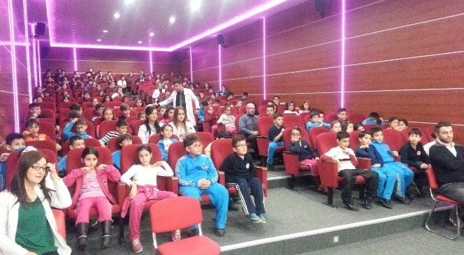 Yozgat Çözüm Koleji Kariyer Günlerinin Konukları Doktorlar Oldu