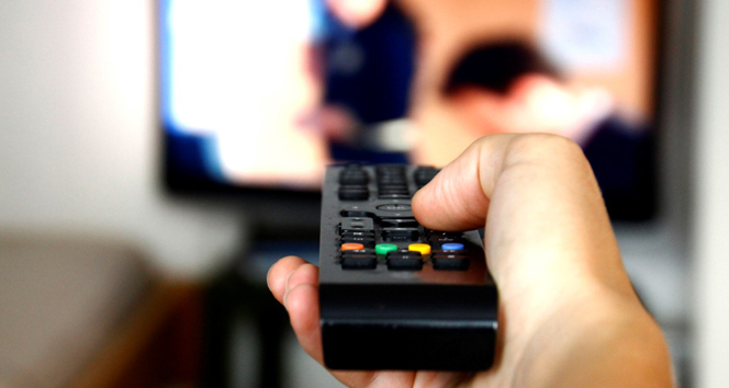 Televizyonun zararları nelerdir? | Televizyon çocukları şiddete yönlediriyor