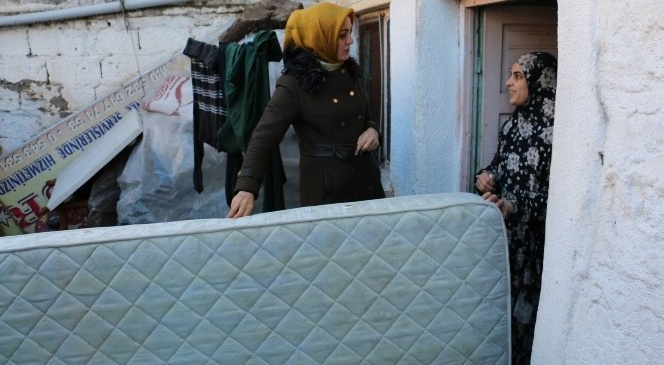 Çankırı'da Mülteci Ailelere Yatak Yardımı