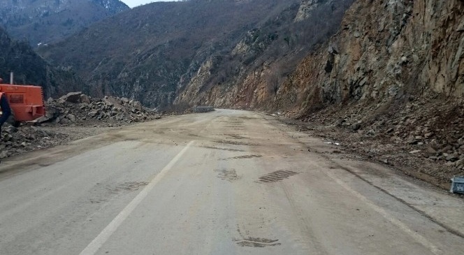 Gümüşhane-Giresun Karayolu Ulaşıma Açıldı