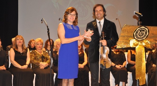 Eskişehir'de Türk Eğitim Vakfı Yararına Konser Verildi