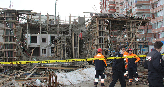 AVM inşaatında çökme: 4 yaralı