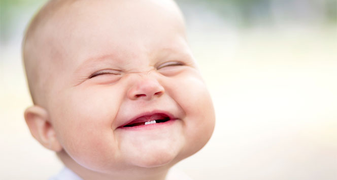 Bebekler normal doğumla daha mutlu dünyaya geliyor