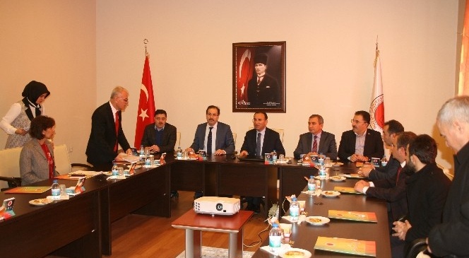 Adalet Bakanı Bekir Bozdağ Bozok Üniversitesini Ziyaret Etti