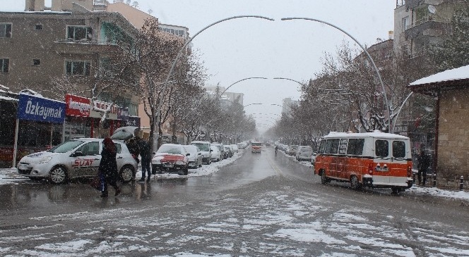 Karaman'da Kar Yağışı