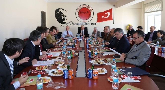 Bozok Üniversitesi Teröre Ve Destekçilerine Lanet Bildirisi Yayınladı