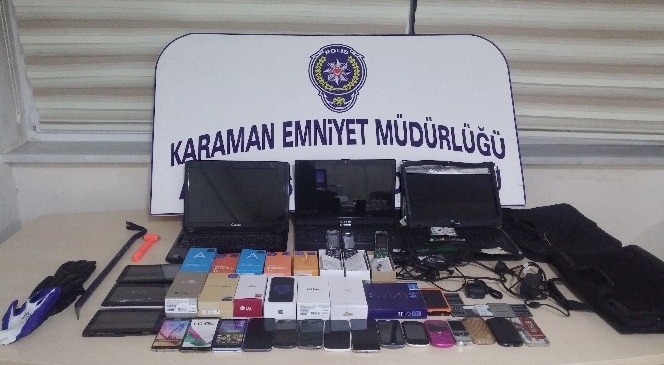 İşyerinden Telefonları Çaldılar