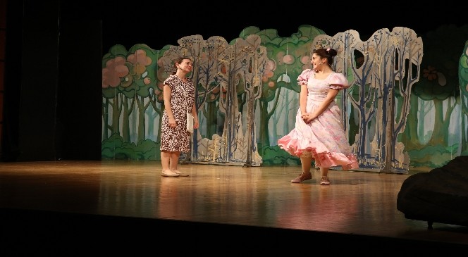 Büyükşehir'de Çocuk Tiyatroları Sürüyor