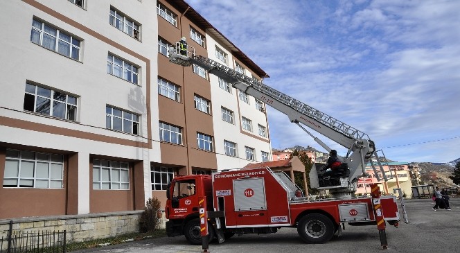 Gümüşhane Belediyesi 110 Yangına Müdahale Etti