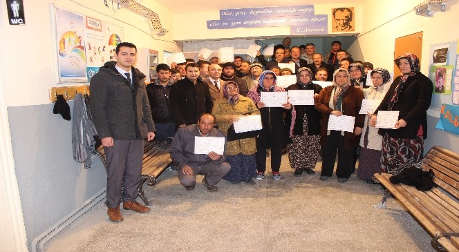 Karaman'da 232 Kişiye Sürü Yöneticisi Sertifikası Verildi