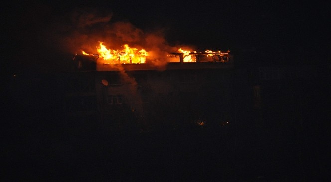 Yenice&#039;de Ev Yangını: 1 Ölü