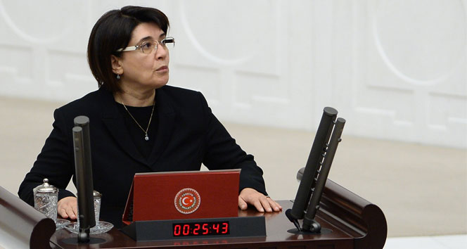 Komisyon, Leyla Zana&#039;nın milletvekilliğinin düşürülmesini istedi