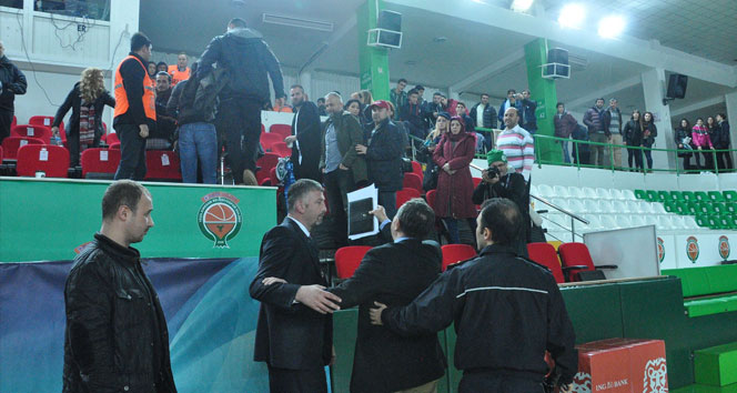 Basketbol maçının ardından ‘kültürsüz’ gerilimi